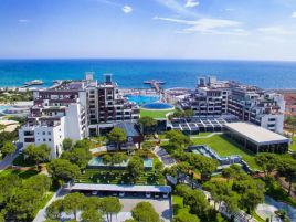 SELECTUM LUXURY RESORT